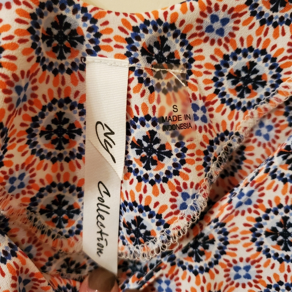 Flowy Patterned Blouse - image 2